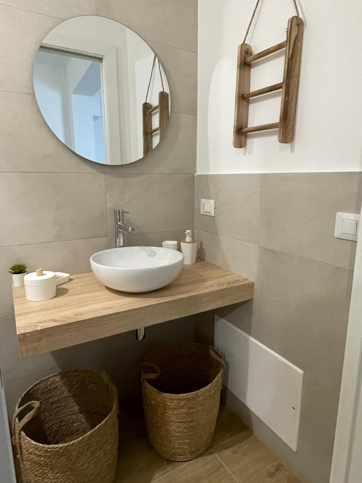 Dai Palermitani Rooms & Apartments Palermo Bagian luar foto