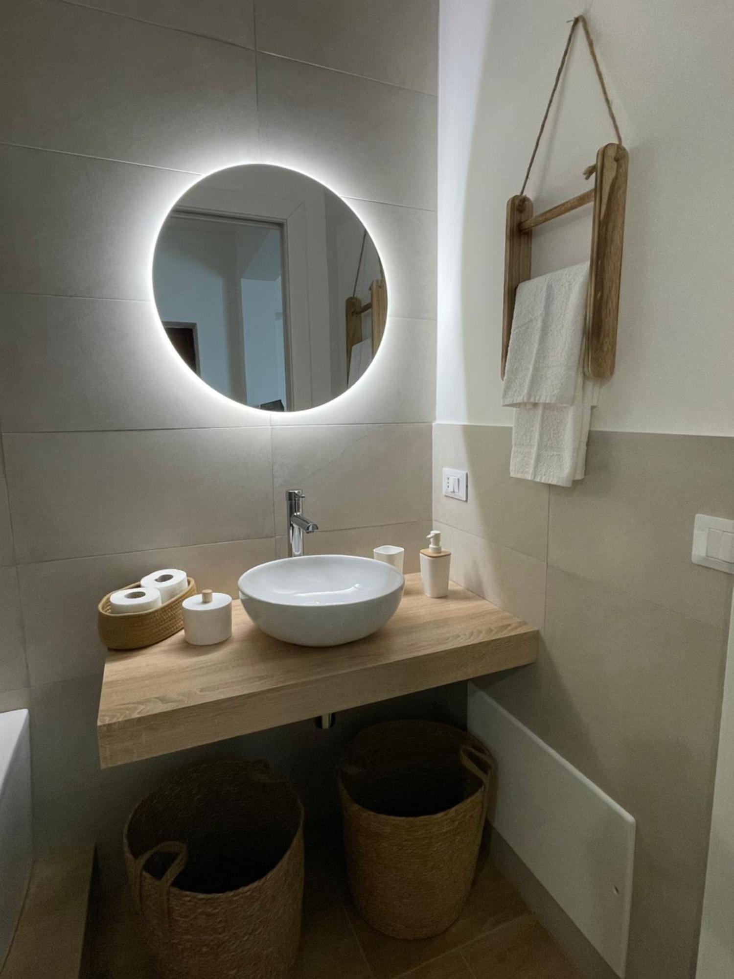 Dai Palermitani Rooms & Apartments Palermo Bagian luar foto