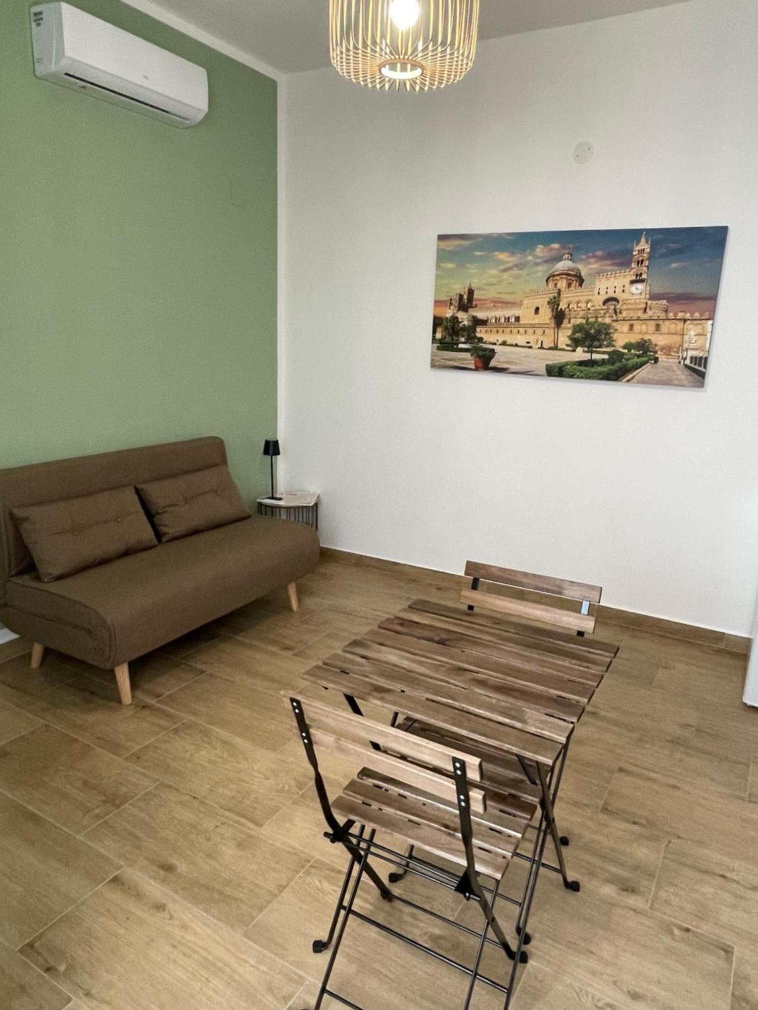 Dai Palermitani Rooms & Apartments Palermo Bagian luar foto