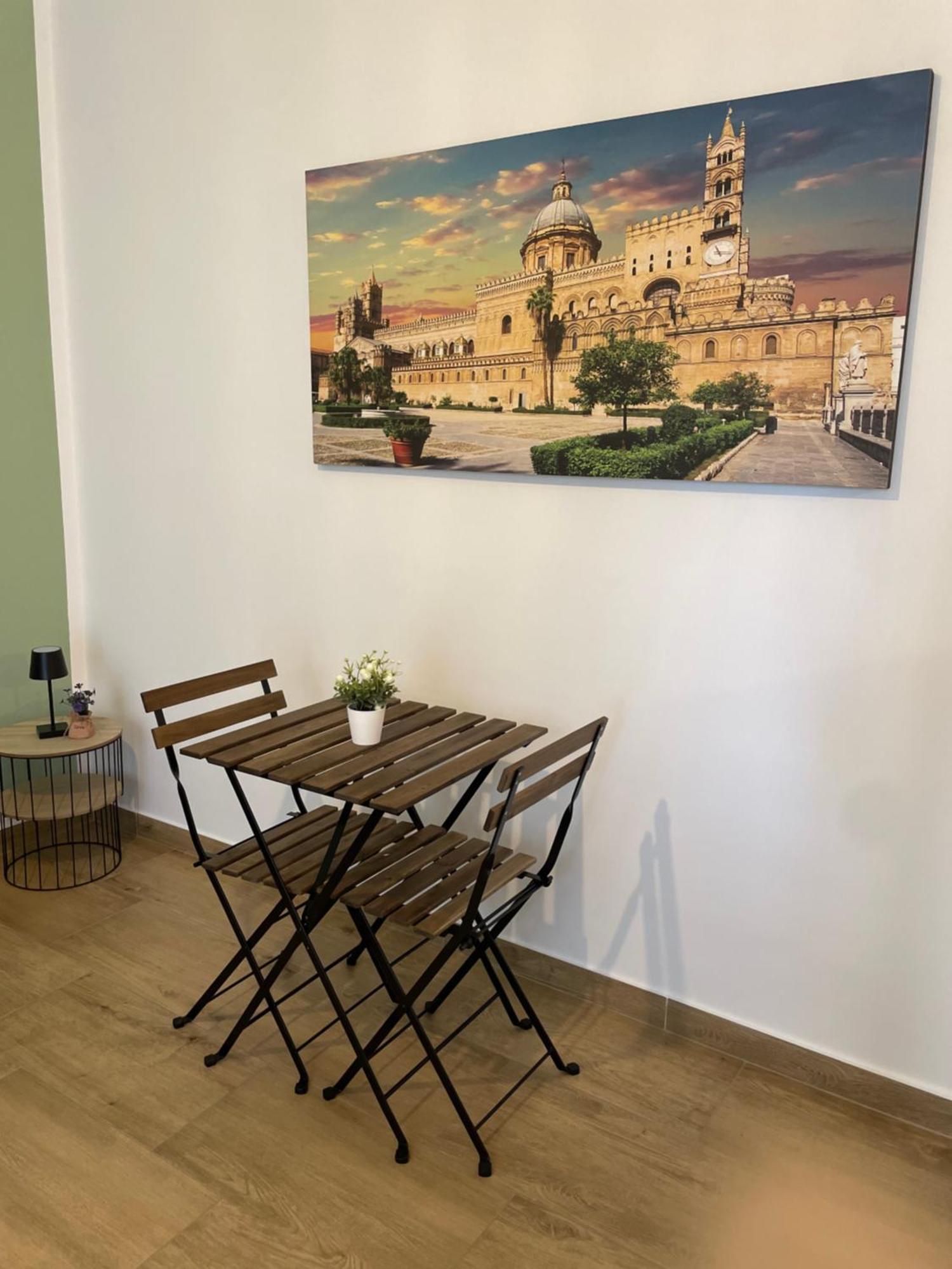Dai Palermitani Rooms & Apartments Palermo Bagian luar foto